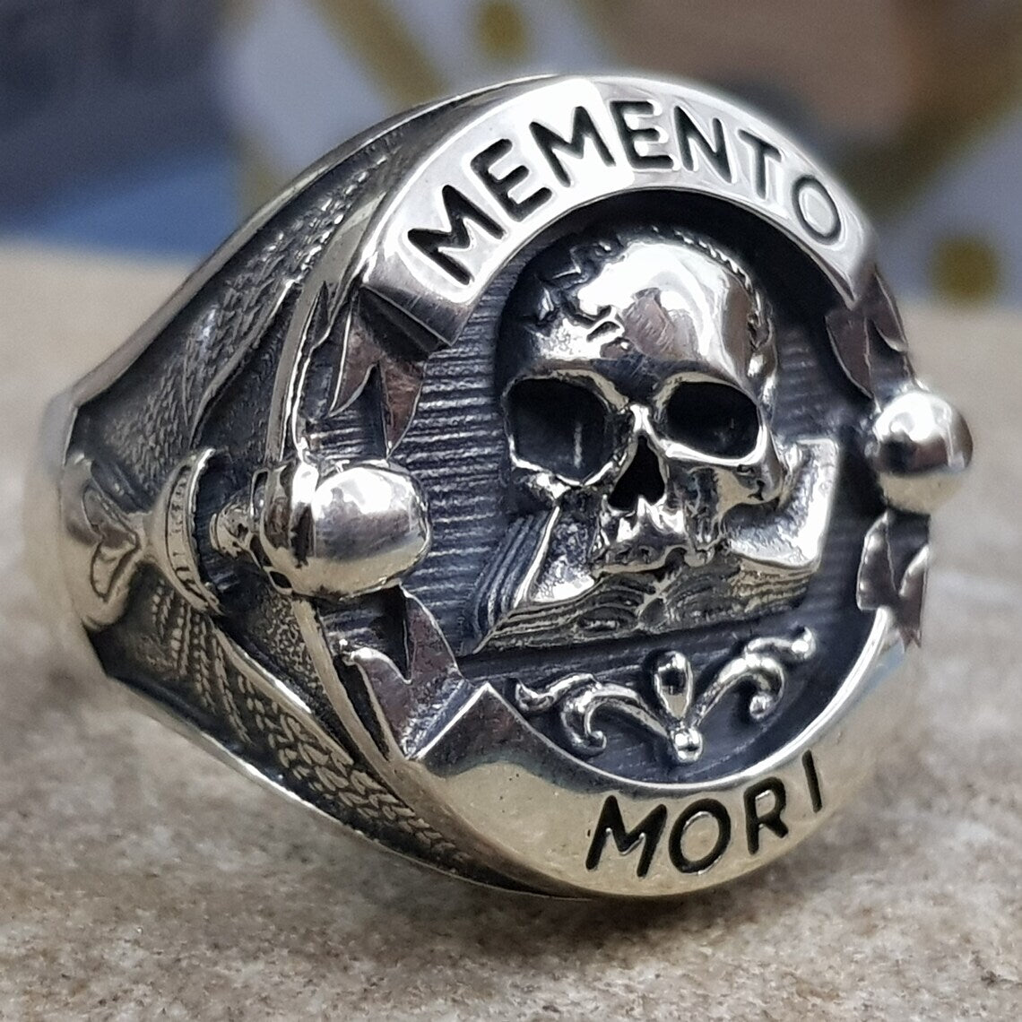 Memorial Mori Skull Sterling Silver Ring – Chesoso